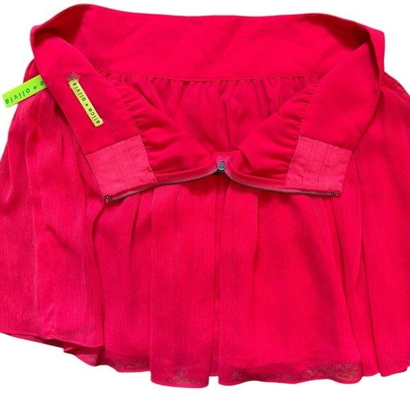 Alice + Olivia Whimsical Layered Mini Skirt Woman’s Size Medium NWT - Picture 5 of 9